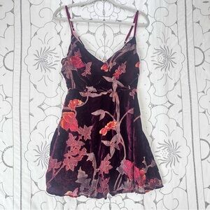 Lulus Velvet Floral Mini Dress Women’s Small – Burgundy Burnout Overlay